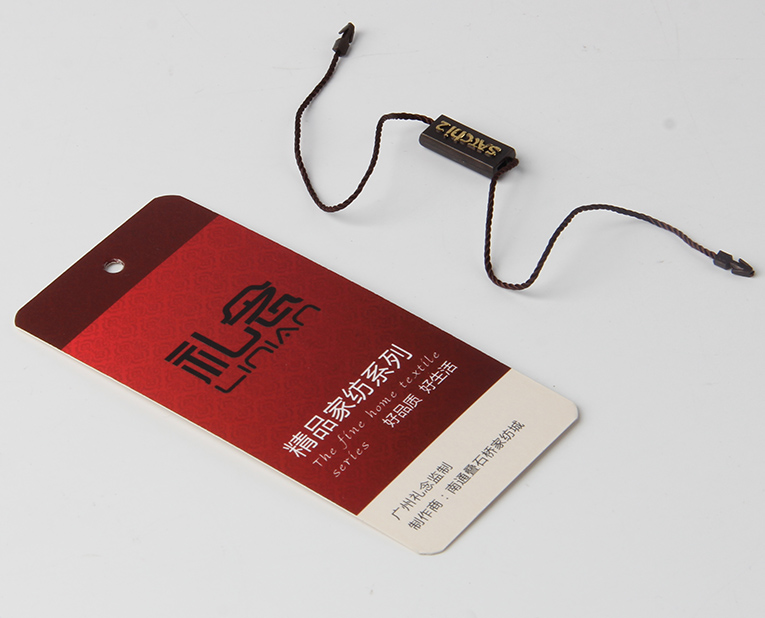 t恤吊牌廠的老師傅急急忙忙買來新的油墨，就是為了透明度